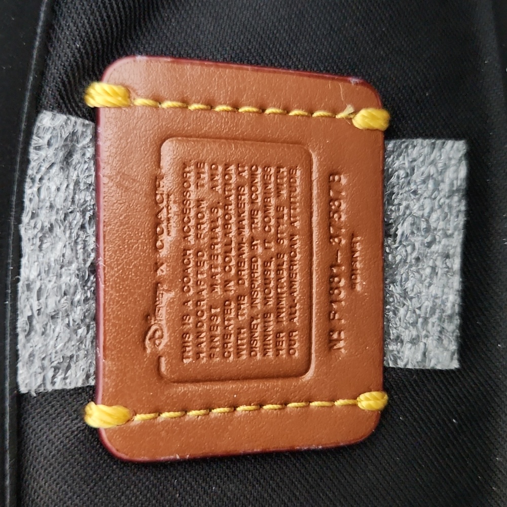 NWOT Disney X Coach Black Leather Minnie Mouse 3/4 Zip Wallet ❤️🐭🖤 - Picture 10 of 14